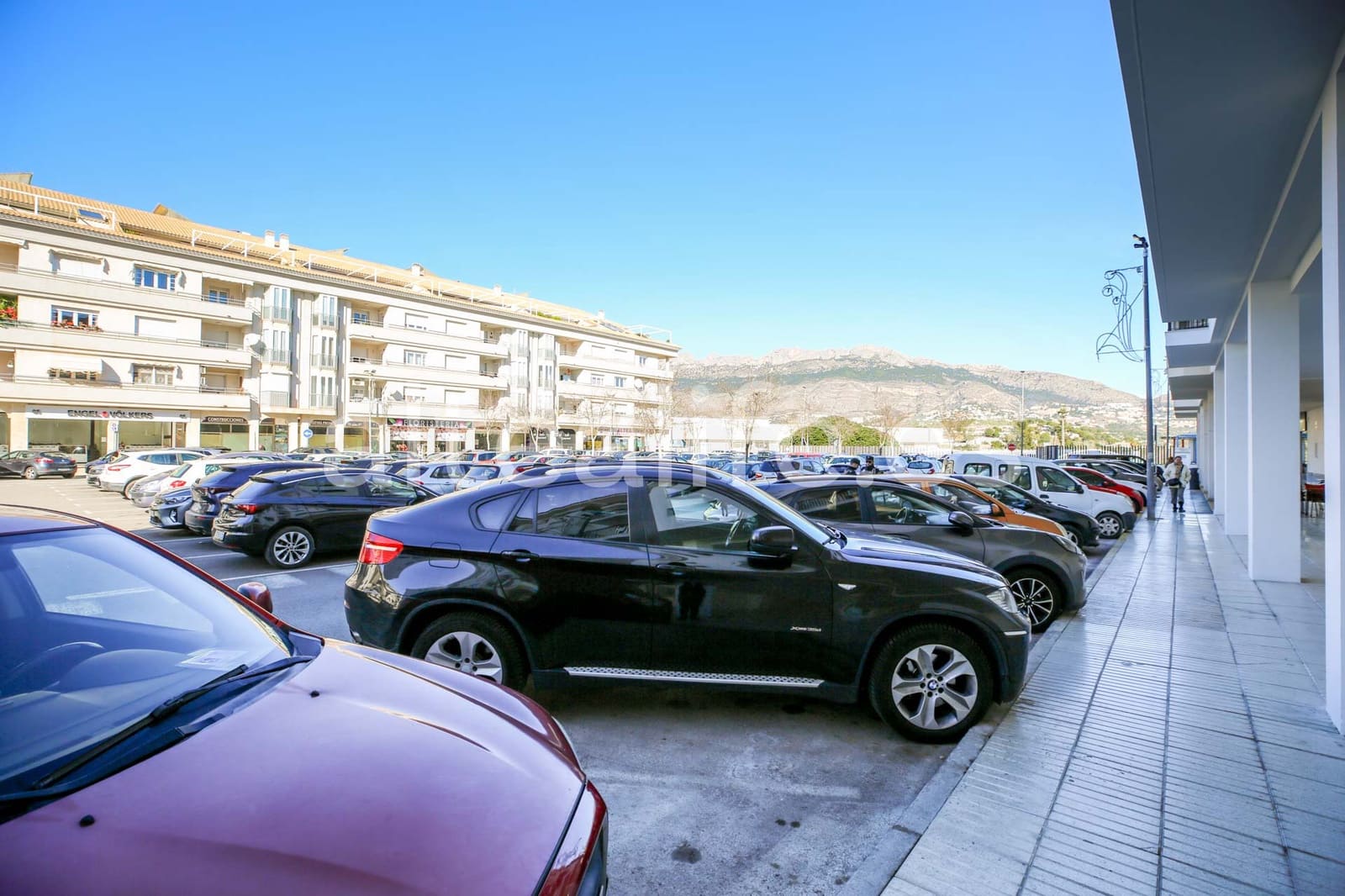 Commercial for rent in Altea - € 450 (Ref: 9490022)