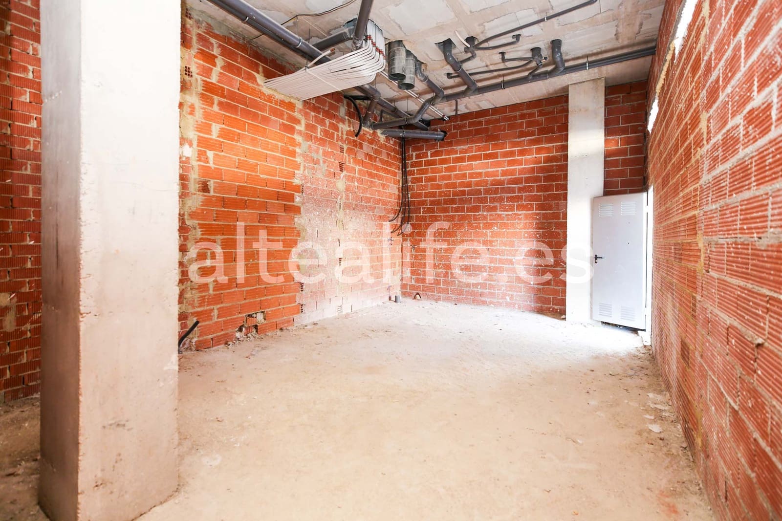 Local de 1 habitación en Altea en alquiler - 1.400 € (Ref: 9491933)