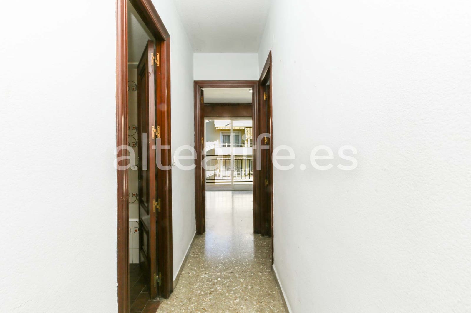 4 bedroom Apartment for sale in Altea - € 250,000 (Ref: 9500280)