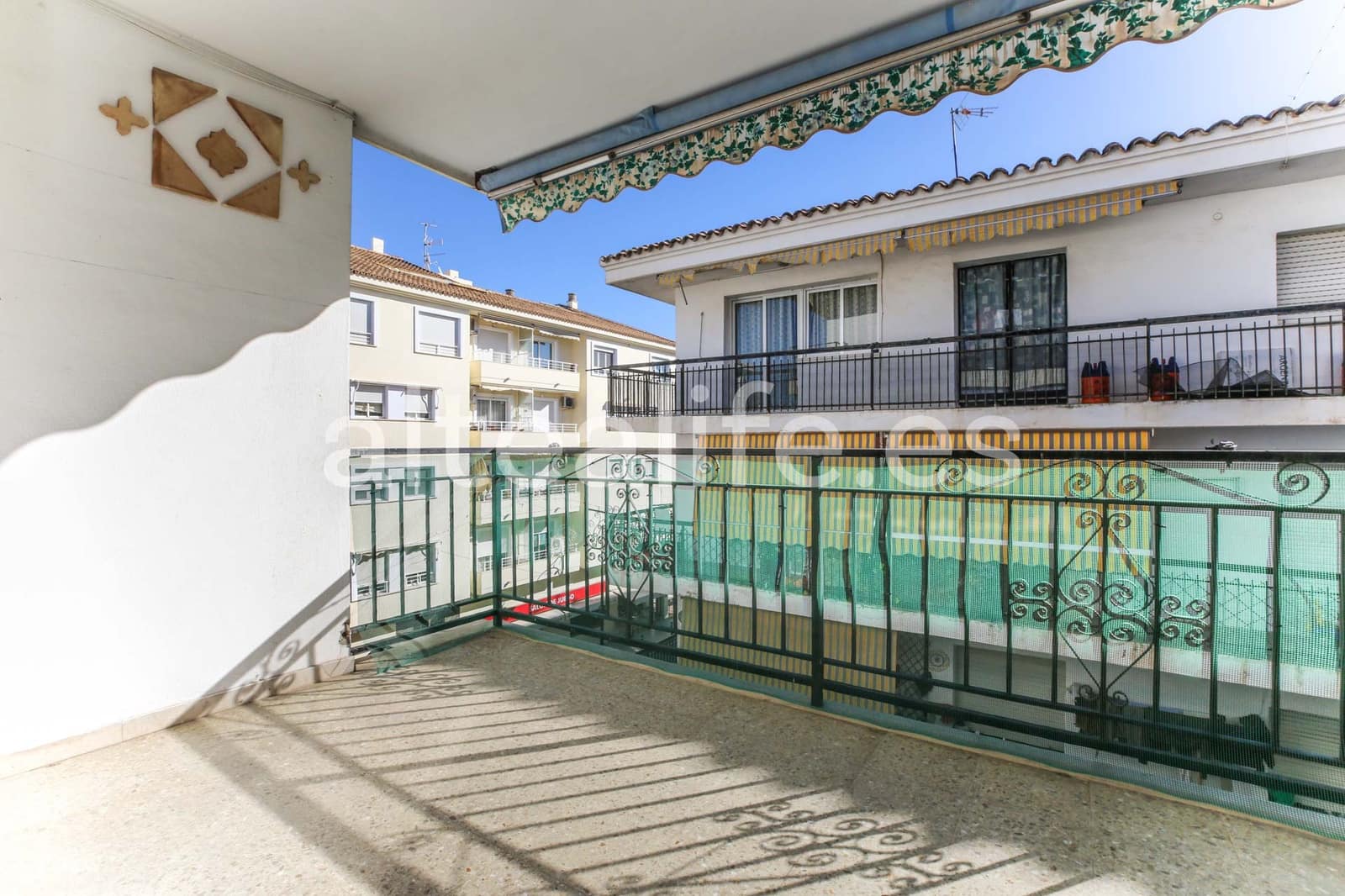 4 bedroom Apartment for sale in Altea - € 250,000 (Ref: 9500280)