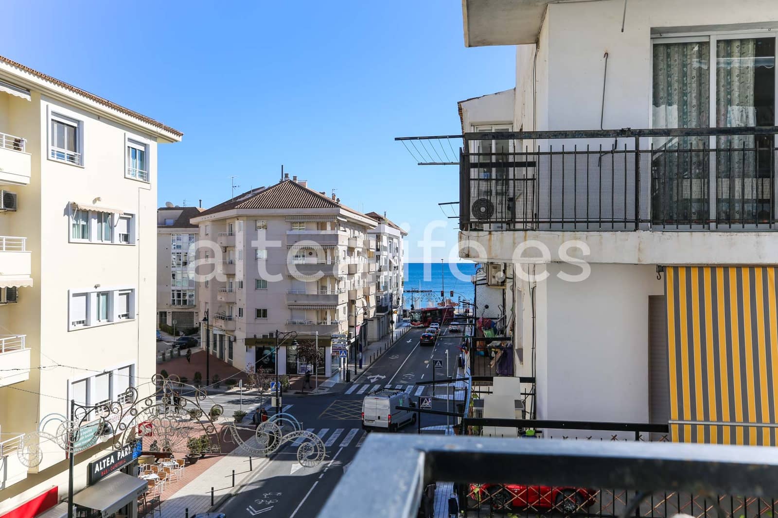 4 bedroom Apartment for sale in Altea - € 250,000 (Ref: 9500280)