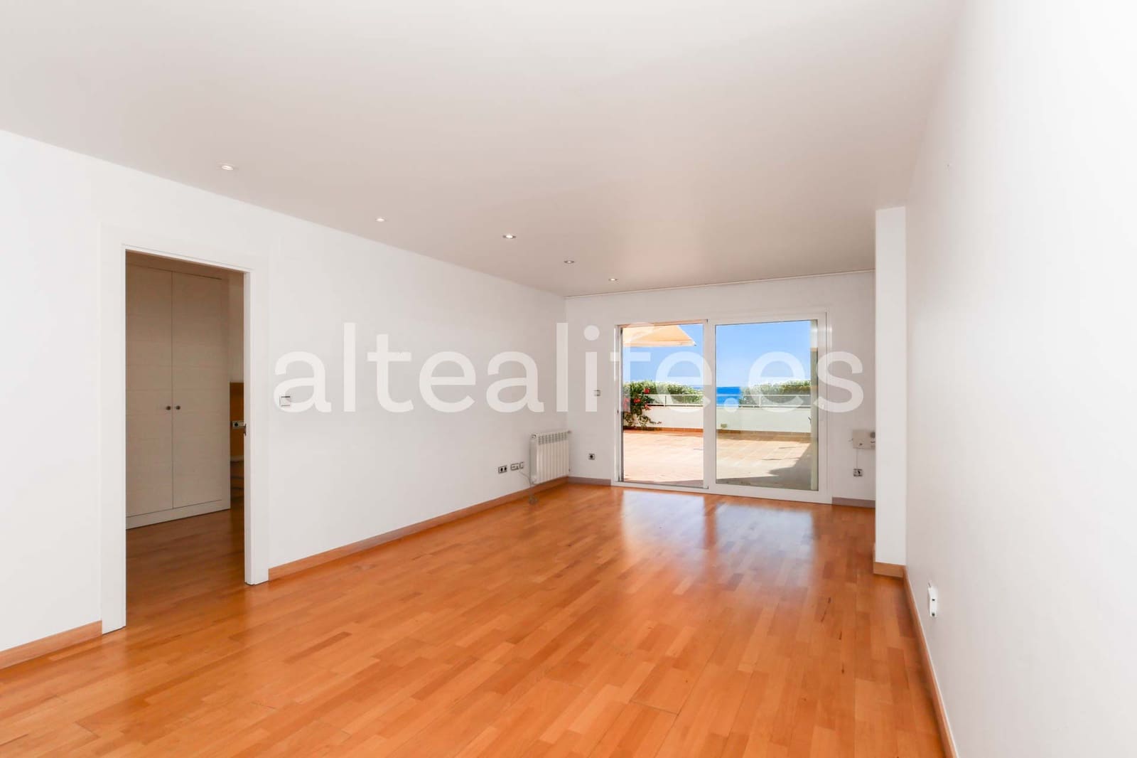 3 quarto Apartamento para venda em Altea com piscina garagem - 690 000 € (Ref: 9521776)