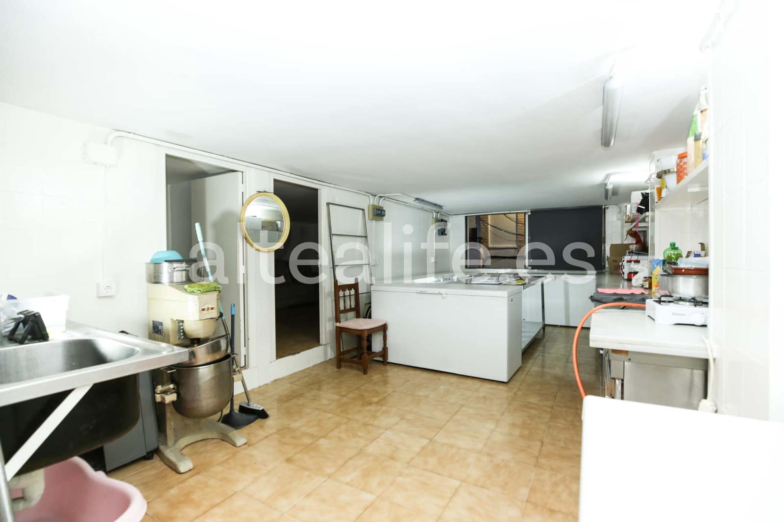 4 quarto Comercial para arrendar em Altea - 1 200 € (Ref: 9525737)