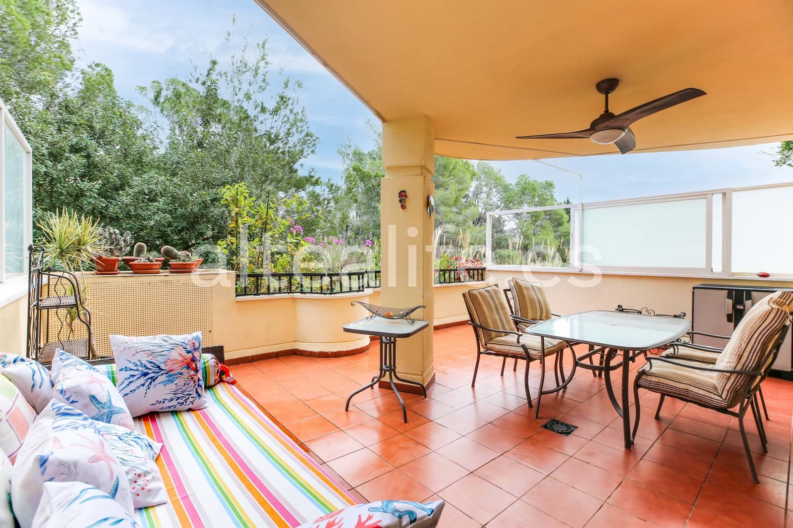 1 quarto Apartamento para venda em Altea com piscina garagem - 269 000 € (Ref: 9579985)