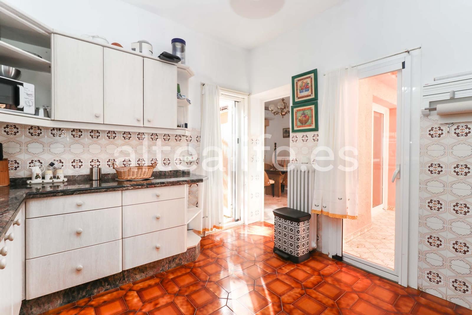 4 soveværelse Villa til salg i Alfaz del Pi / L'Alfas del Pi med swimmingpool garage - € 620.000 (Ref: 9589330)