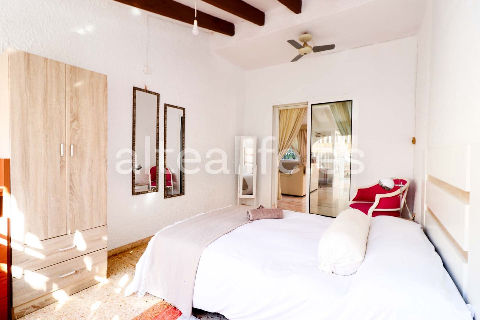 4 soveværelse Villa til salg i Alfaz del Pi / L'Alfas del Pi med swimmingpool garage - € 620.000 (Ref: 9589330)