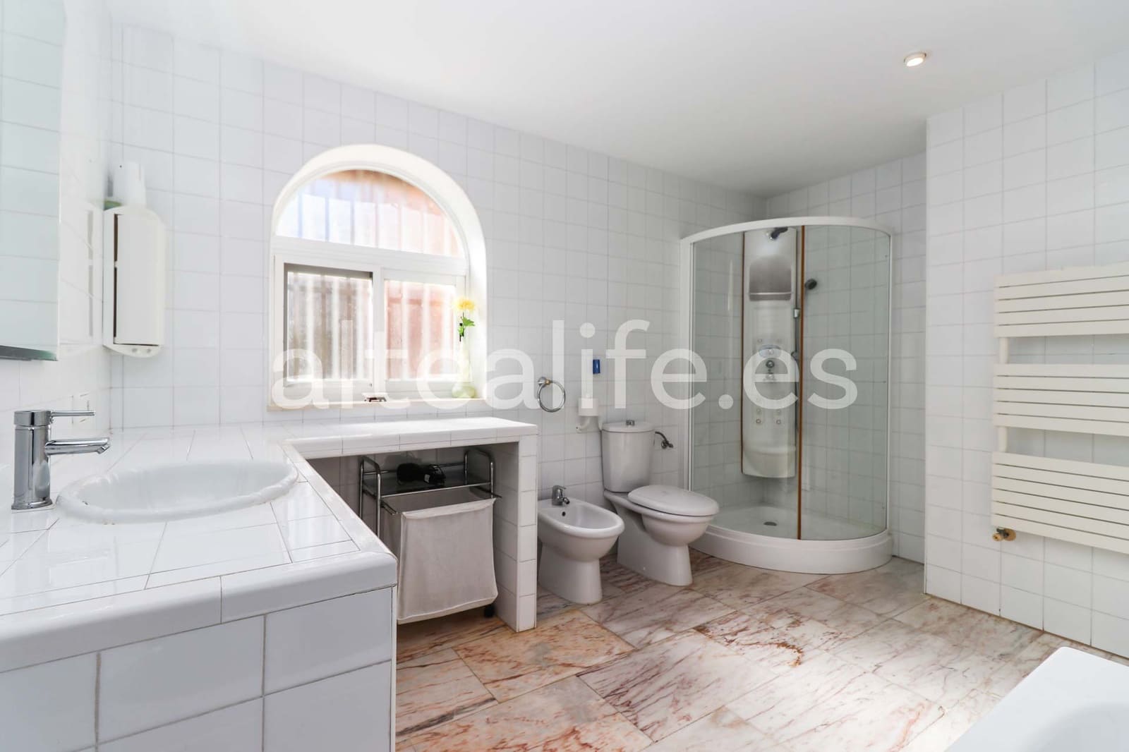 4 soveværelse Villa til salg i Alfaz del Pi / L'Alfas del Pi med swimmingpool garage - € 620.000 (Ref: 9589330)