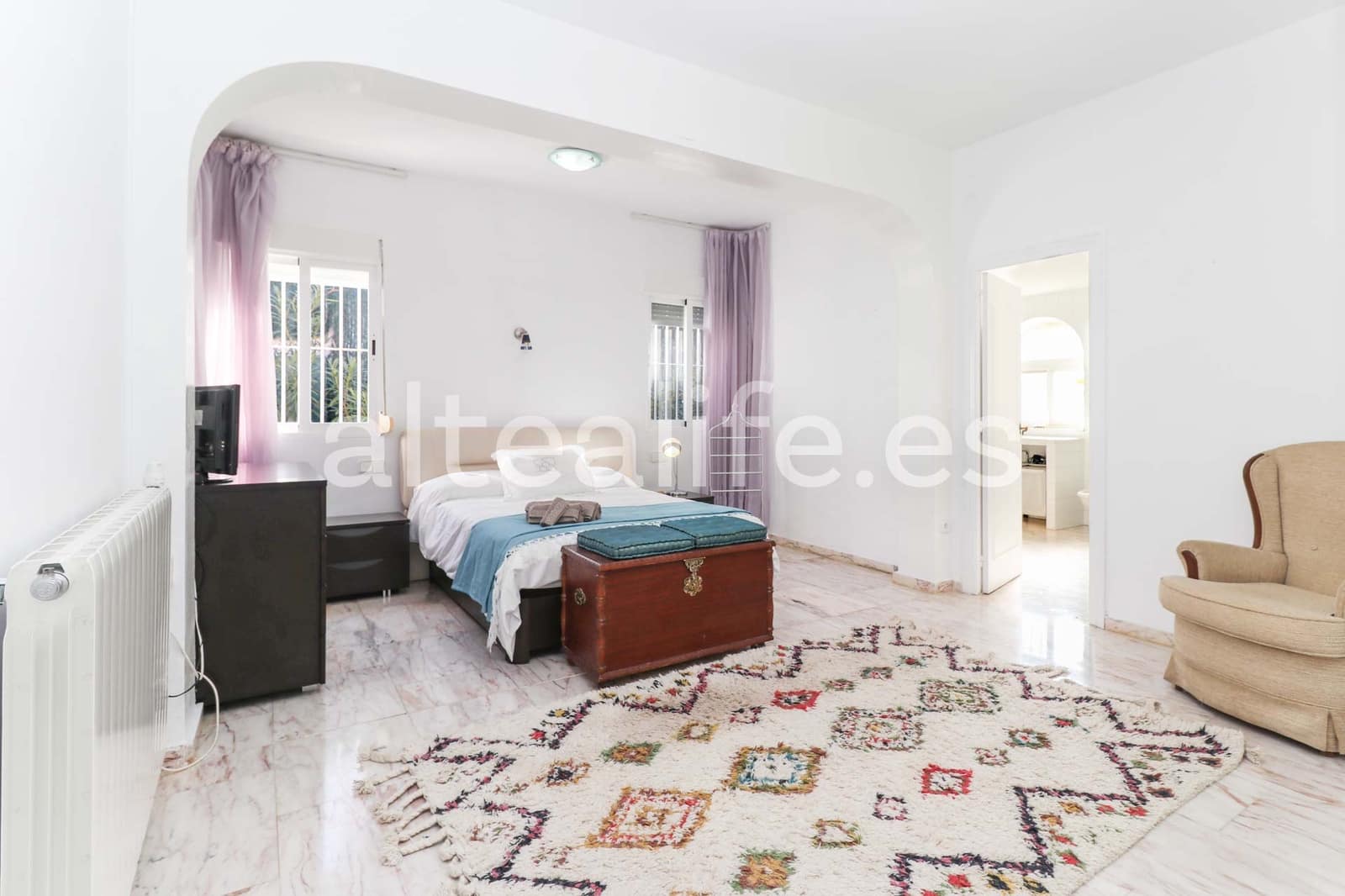 4 soveværelse Villa til salg i Alfaz del Pi / L'Alfas del Pi med swimmingpool garage - € 620.000 (Ref: 9589330)