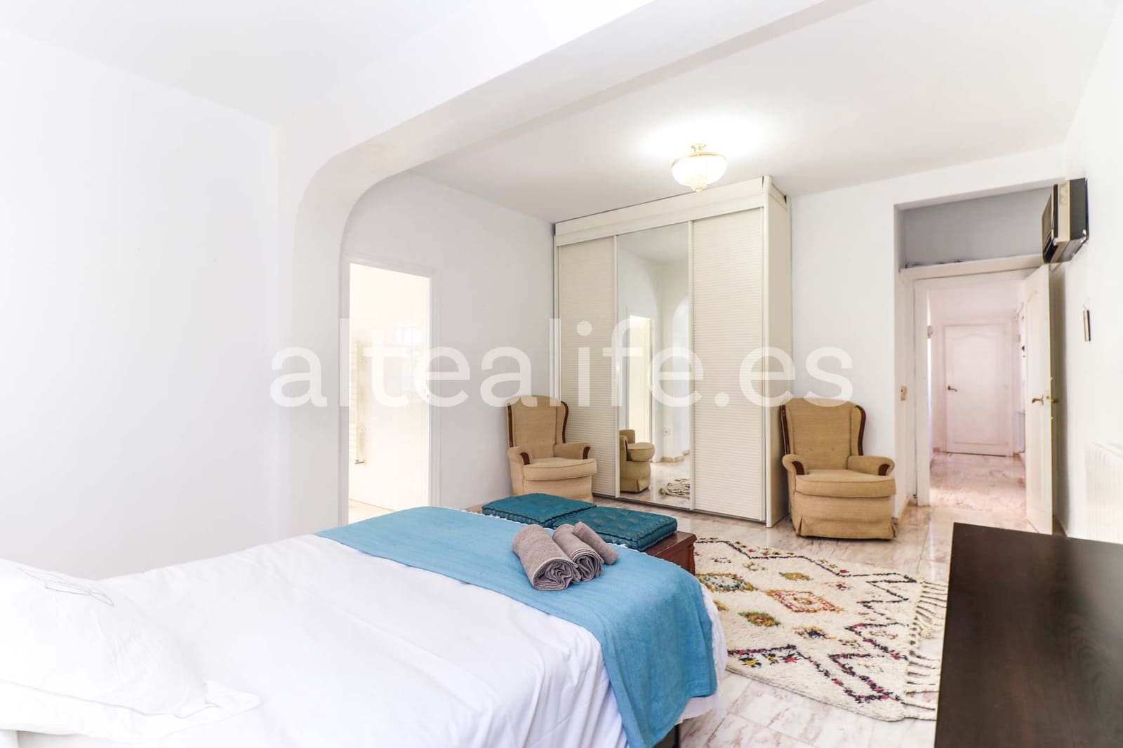 4 soveværelse Villa til salg i Alfaz del Pi / L'Alfas del Pi med swimmingpool garage - € 620.000 (Ref: 9589330)