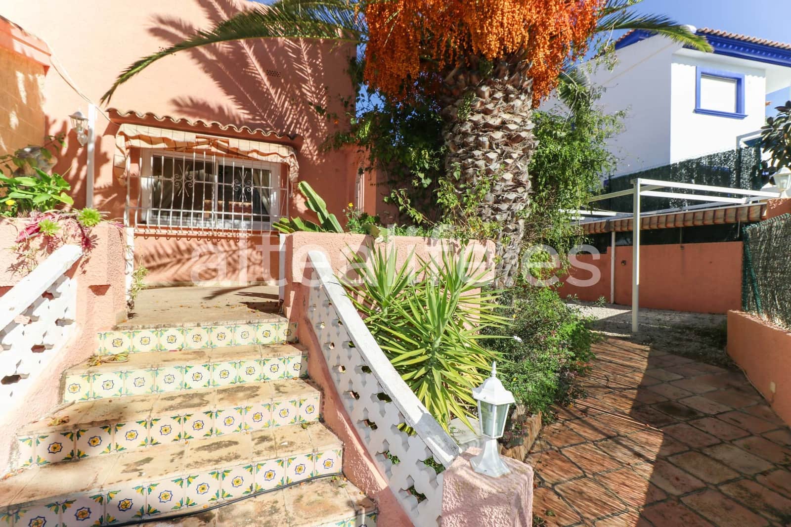 4 soveværelse Villa til salg i Alfaz del Pi / L'Alfas del Pi med swimmingpool garage - € 620.000 (Ref: 9589330)