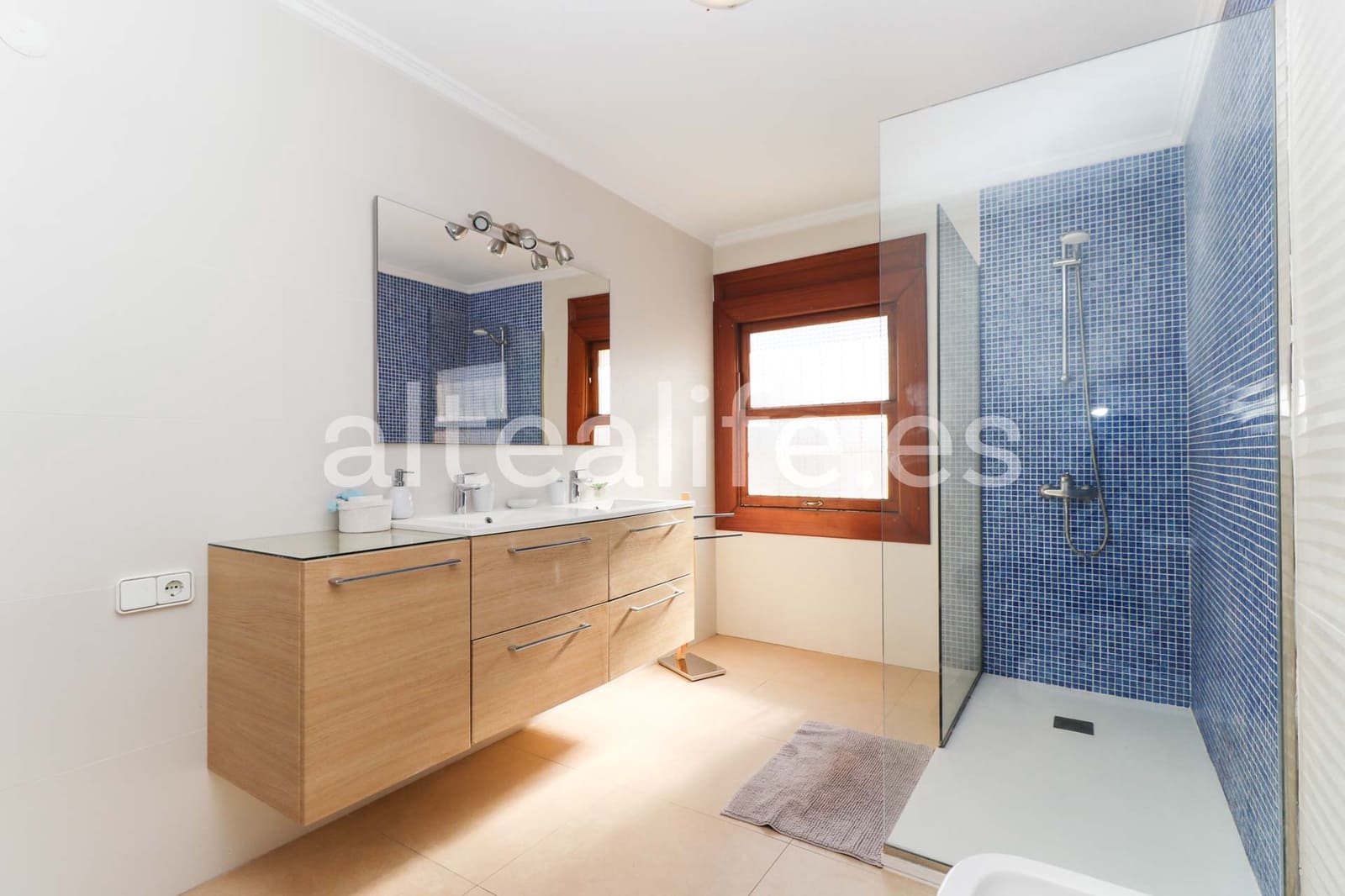 3 Zimmer Penthouse zu verkaufen in Benidorm - 370.000 € (Ref: 9598317)