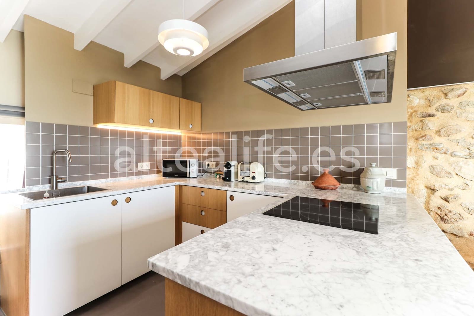 Hus til salgs i Altea - € 500 000 (Ref: 9618627)