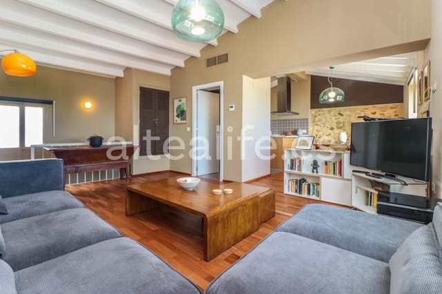 Hus til salgs i Altea - € 500 000 (Ref: 9618627)