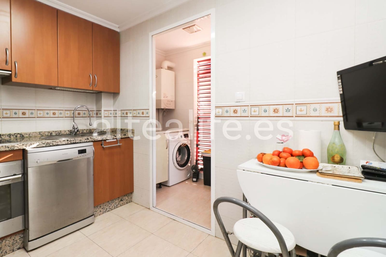 3 makuuhuone Bungalow myytävänä paikassa La Nucia mukana uima-altaan 
autotalli - 310 000 € (Ref: 9629216)