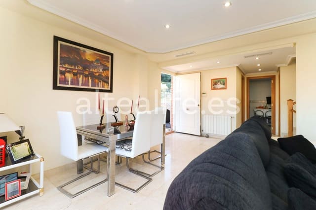 3 makuuhuone Bungalow myytävänä paikassa El Tossal - Bello Horizonte  , La Nucia mukana uima-altaan 
autotalli - 310 000 € (Ref: 9629216)