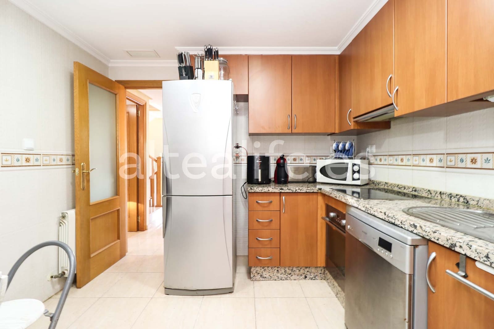 3 makuuhuone Bungalow myytävänä paikassa La Nucia mukana uima-altaan 
autotalli - 310 000 € (Ref: 9629216)