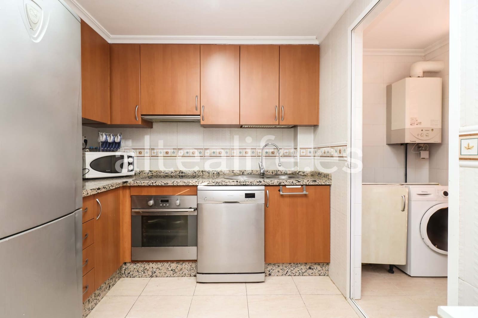 3 makuuhuone Bungalow myytävänä paikassa La Nucia mukana uima-altaan 
autotalli - 310 000 € (Ref: 9629216)