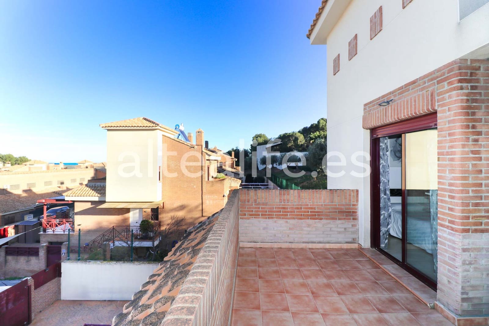 3 makuuhuone Bungalow myytävänä paikassa La Nucia mukana uima-altaan 
autotalli - 310 000 € (Ref: 9629216)