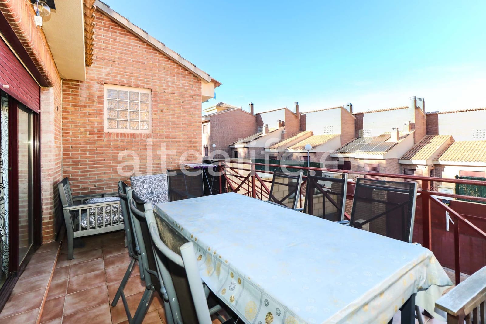 3 makuuhuone Bungalow myytävänä paikassa La Nucia mukana uima-altaan 
autotalli - 310 000 € (Ref: 9629216)