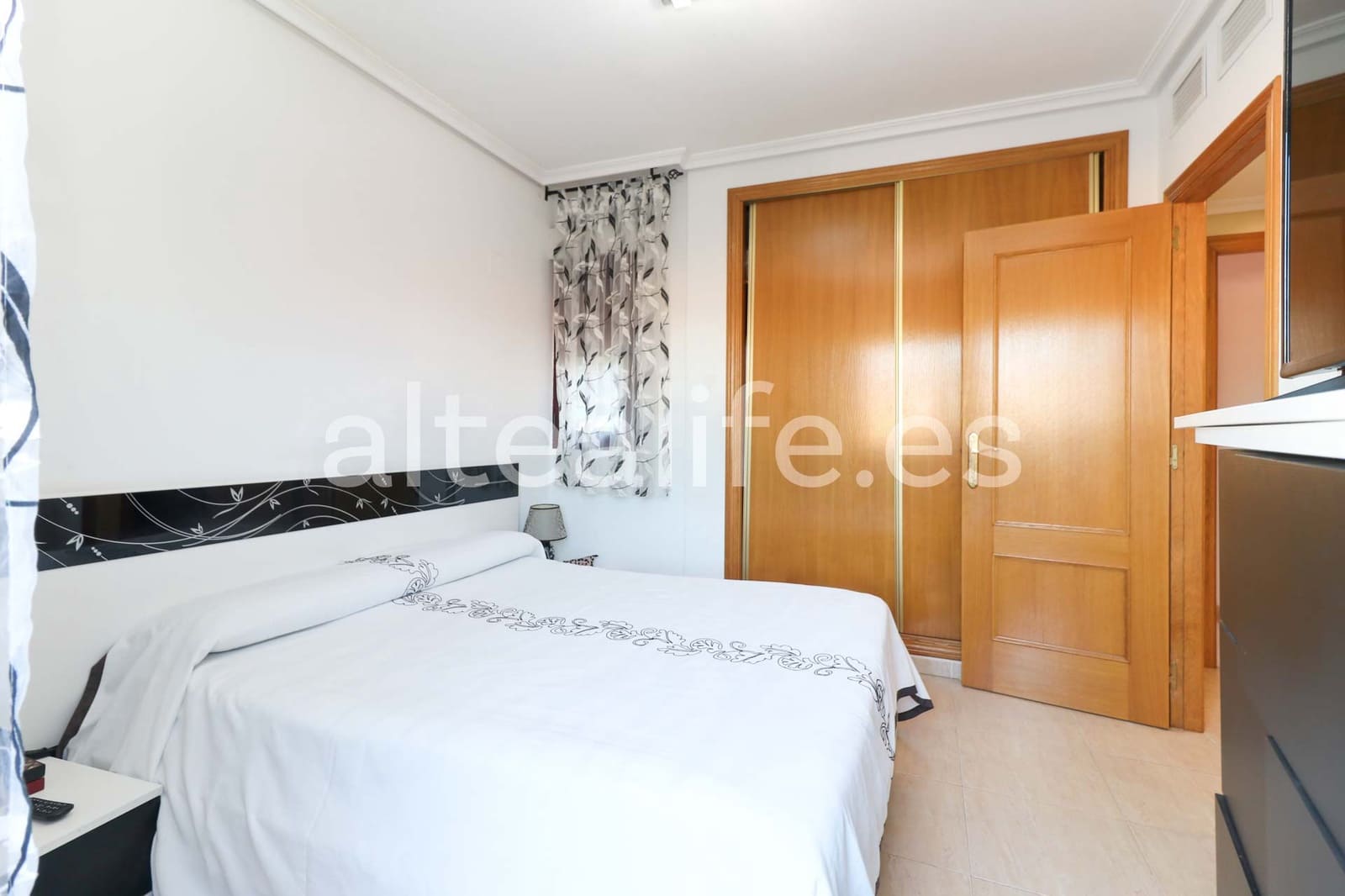 3 makuuhuone Bungalow myytävänä paikassa La Nucia mukana uima-altaan 
autotalli - 310 000 € (Ref: 9629216)