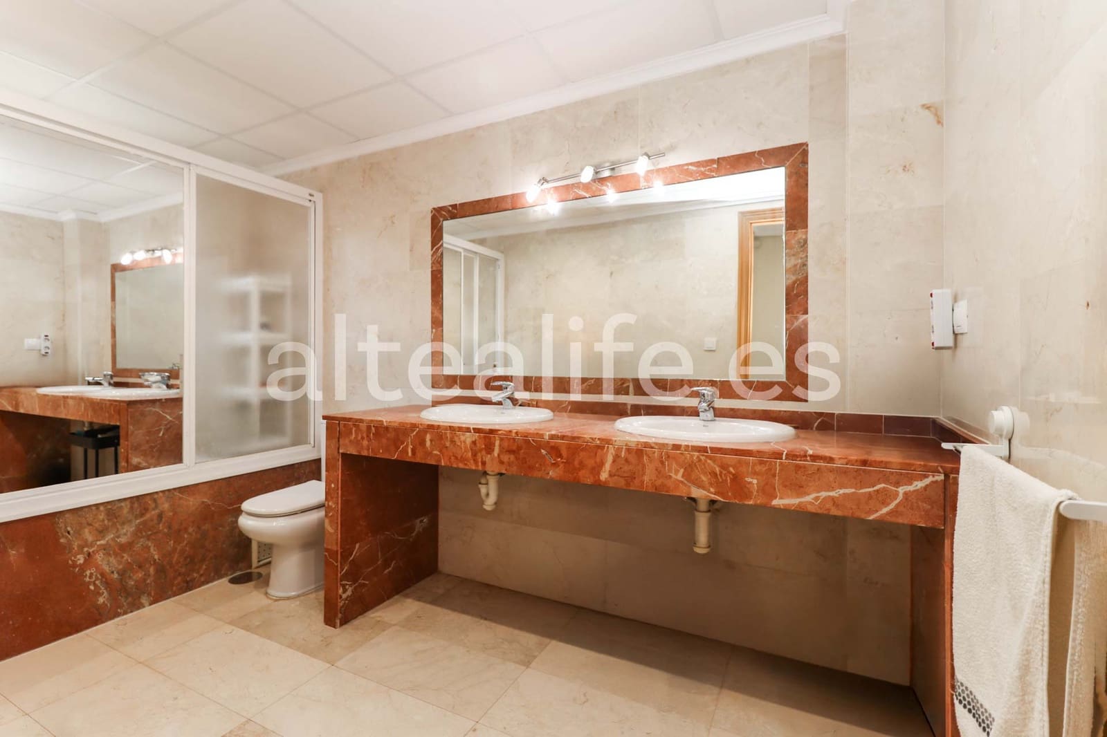 3 makuuhuone Bungalow myytävänä paikassa La Nucia mukana uima-altaan 
autotalli - 310 000 € (Ref: 9629216)