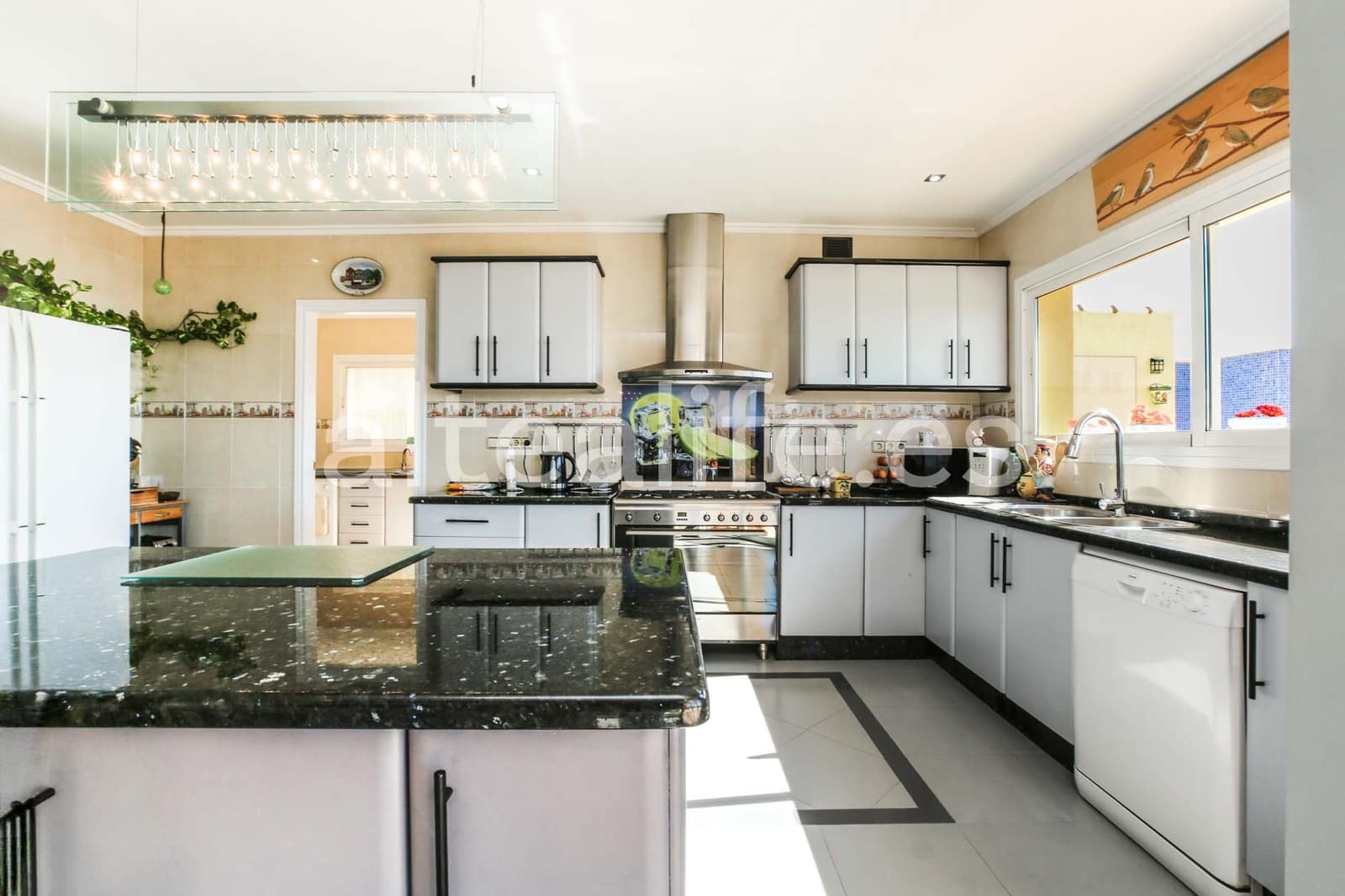 5 slaapkamer Villa te koop in Altea met zwembad garage - € 1.200.000 (Ref: 9650774)