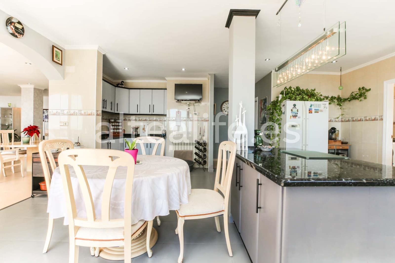 5 slaapkamer Villa te koop in Altea met zwembad garage - € 1.200.000 (Ref: 9650774)