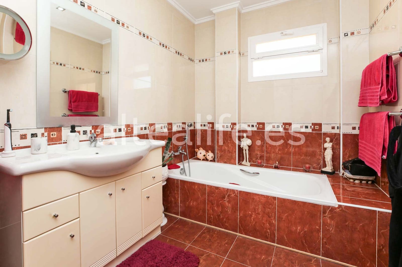 5 slaapkamer Villa te koop in Altea met zwembad garage - € 1.200.000 (Ref: 9650774)