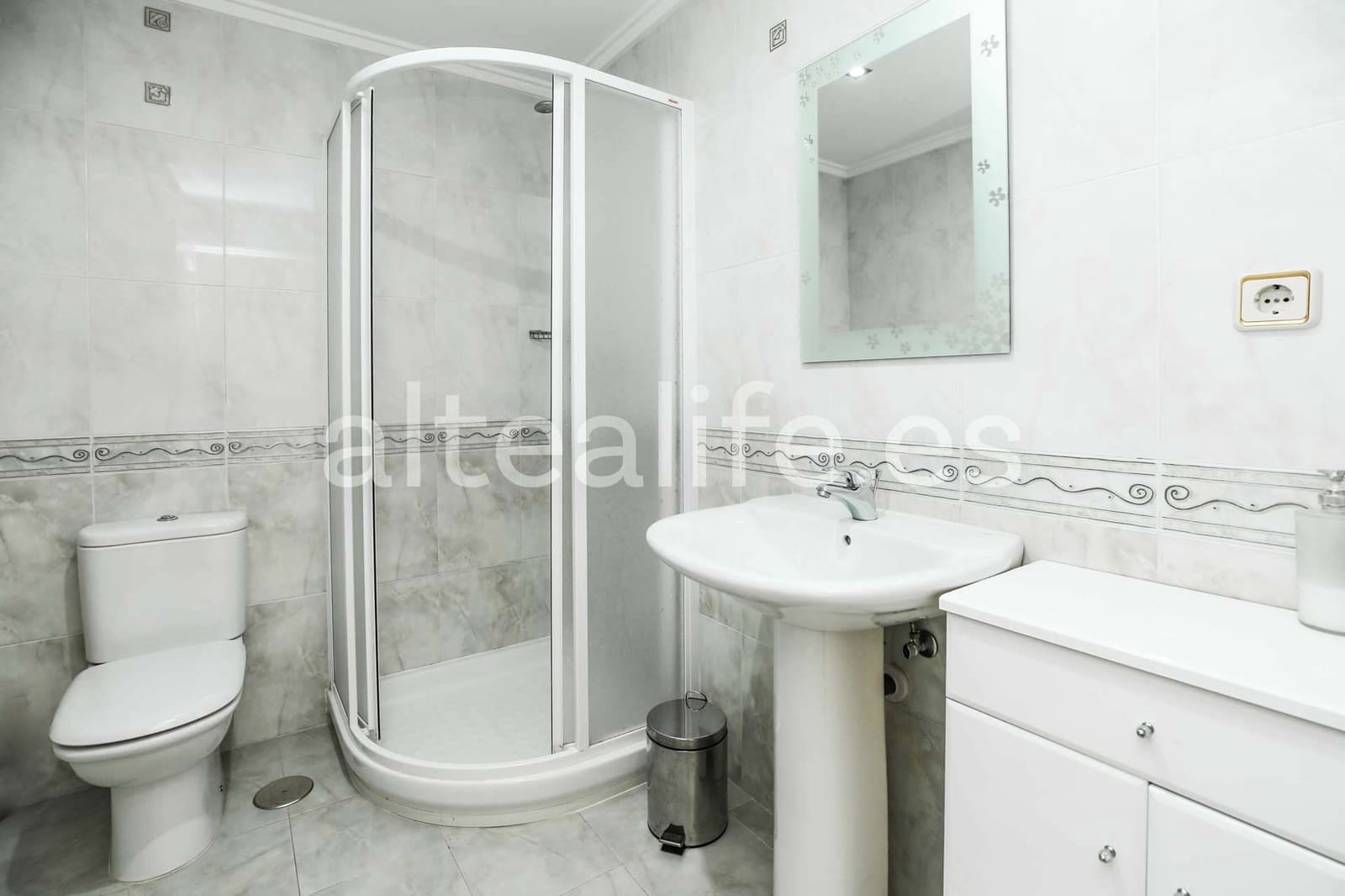 5 slaapkamer Villa te koop in Altea met zwembad garage - € 1.200.000 (Ref: 9650774)