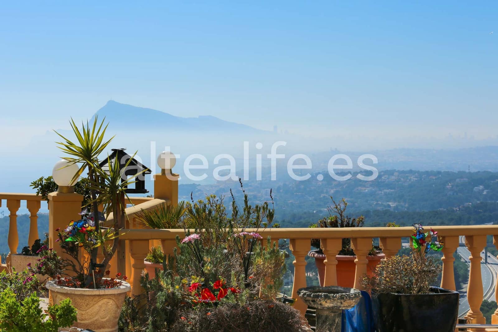 5 slaapkamer Villa te koop in Altea met zwembad garage - € 1.200.000 (Ref: 9650774)