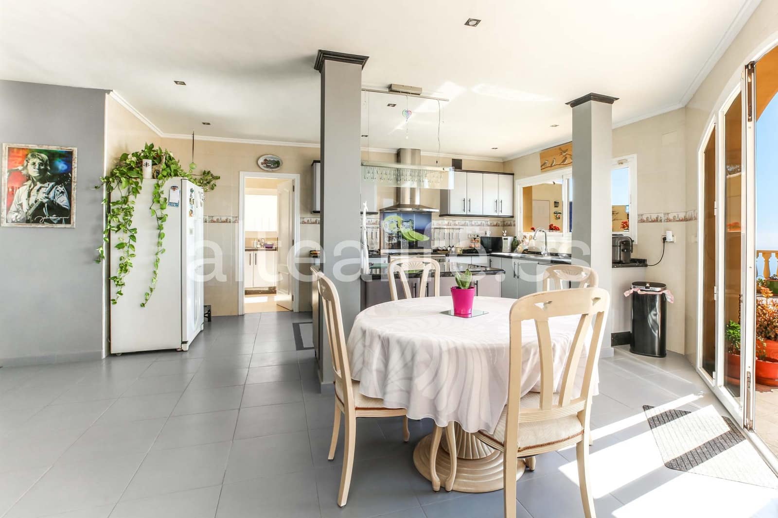 5 slaapkamer Villa te koop in Altea met zwembad garage - € 1.200.000 (Ref: 9650774)