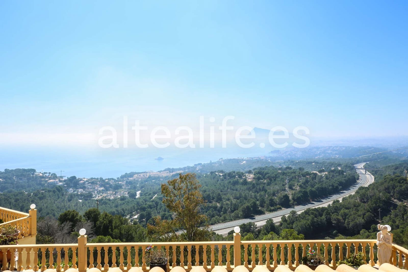 5 slaapkamer Villa te koop in Altea met zwembad garage - € 1.200.000 (Ref: 9650774)