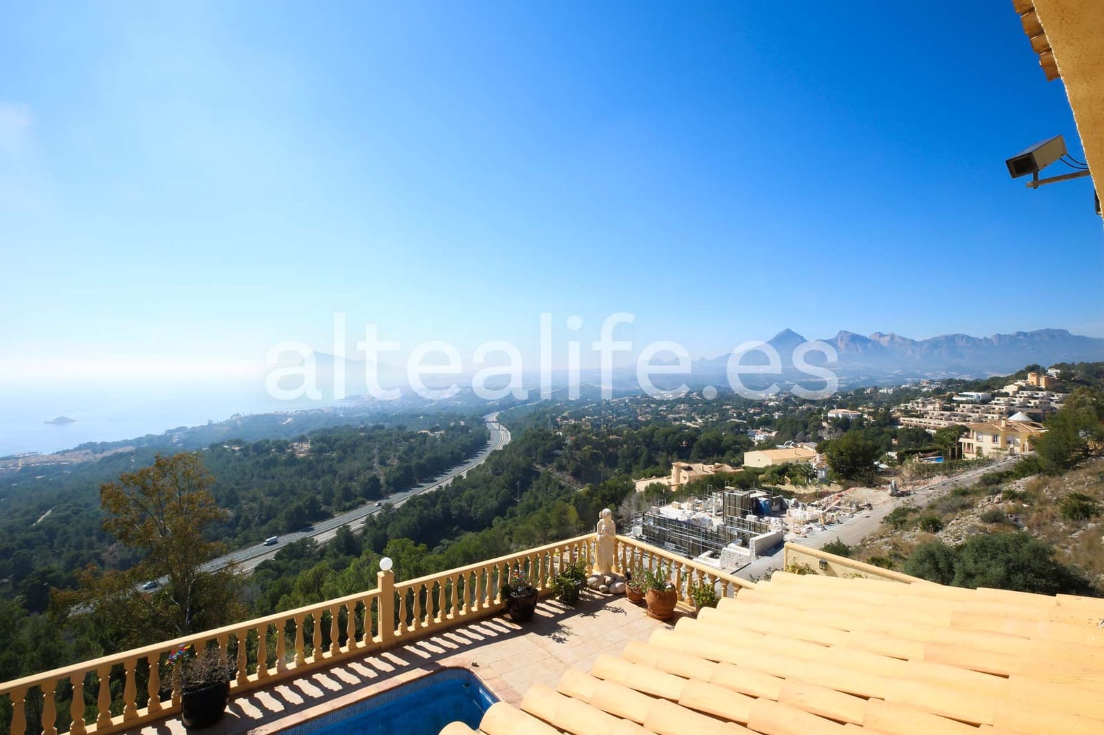 5 slaapkamer Villa te koop in Altea met zwembad garage - € 1.200.000 (Ref: 9650774)