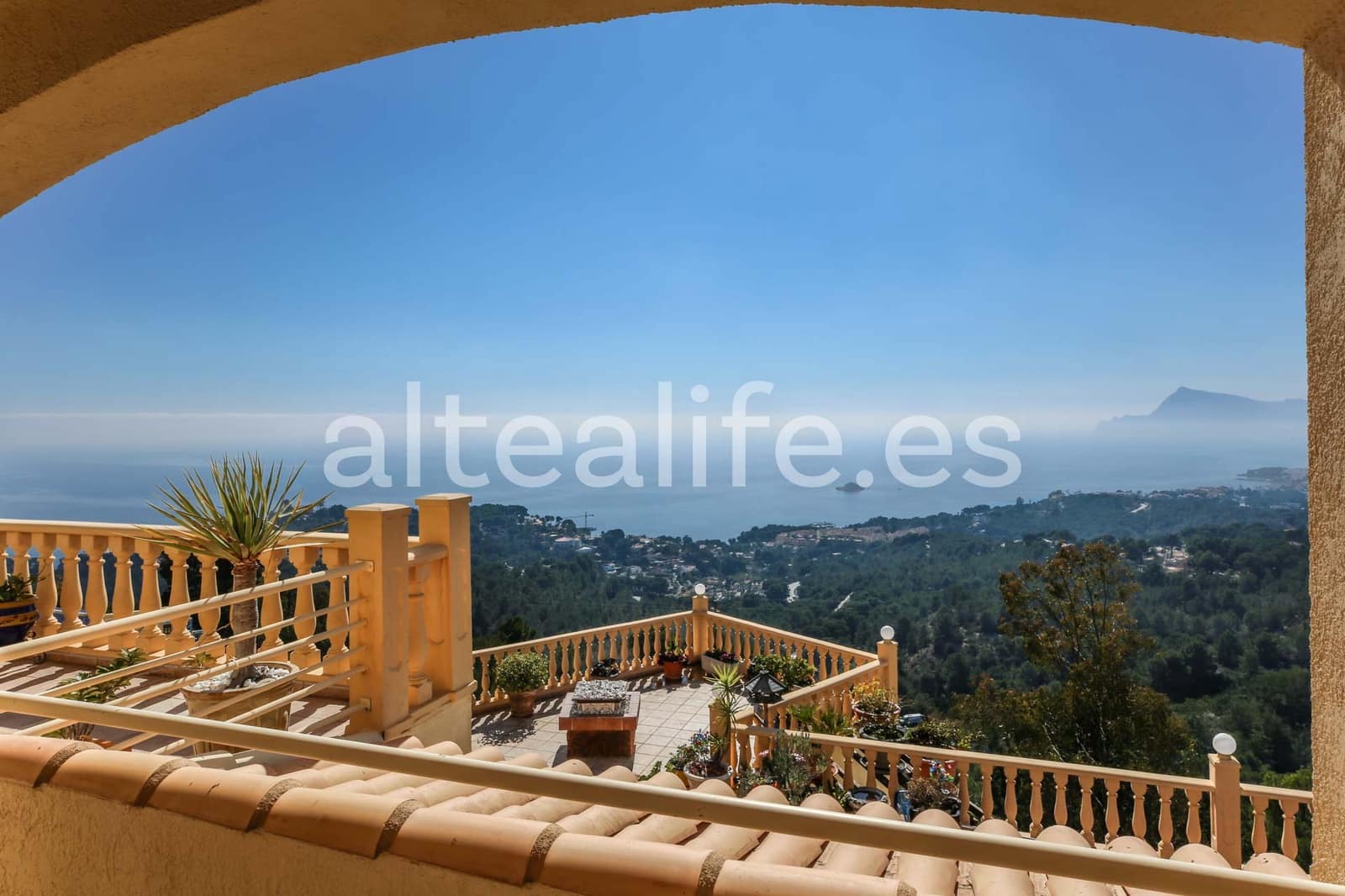 5 slaapkamer Villa te koop in Altea met zwembad garage - € 1.200.000 (Ref: 9650774)