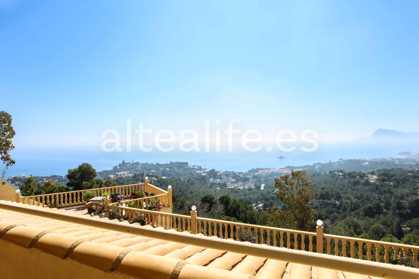 5 slaapkamer Villa te koop in Altea met zwembad garage - € 1.200.000 (Ref: 9650774)