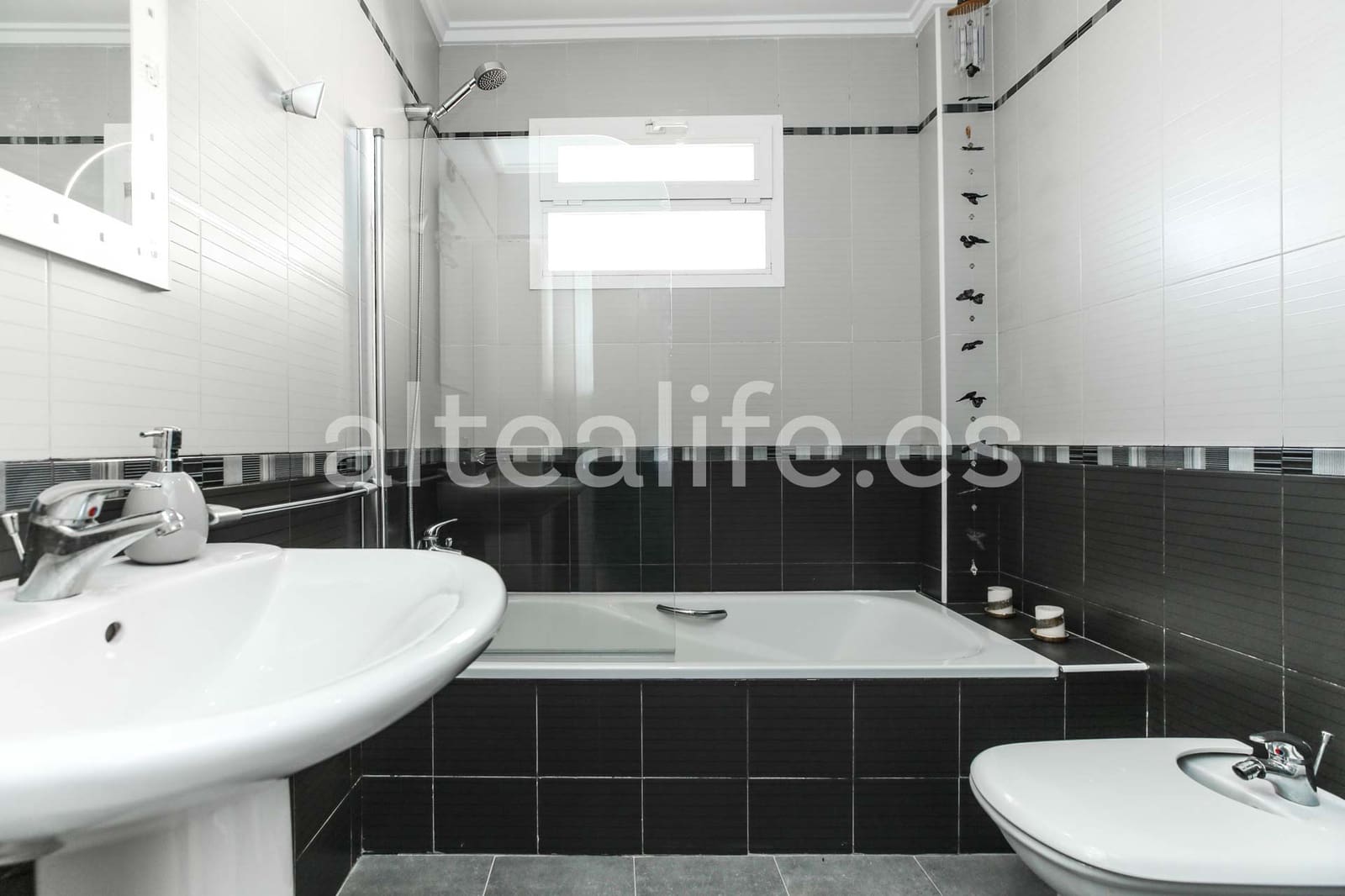 5 slaapkamer Villa te koop in Altea met zwembad garage - € 1.200.000 (Ref: 9650774)