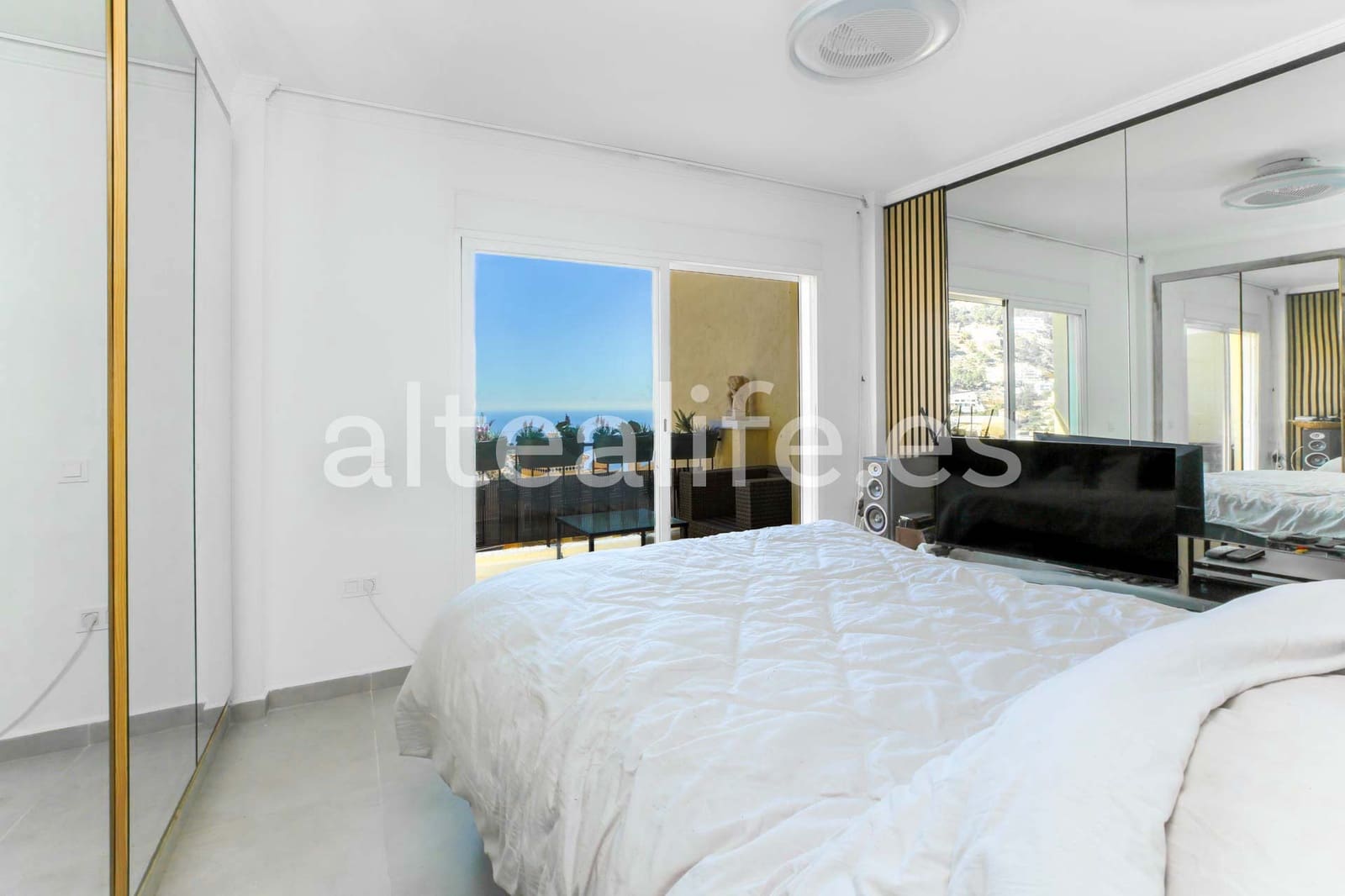Bungalow de 3 habitaciones en Altea en venta con piscina garaje - 430.000 € (Ref: 9699321)