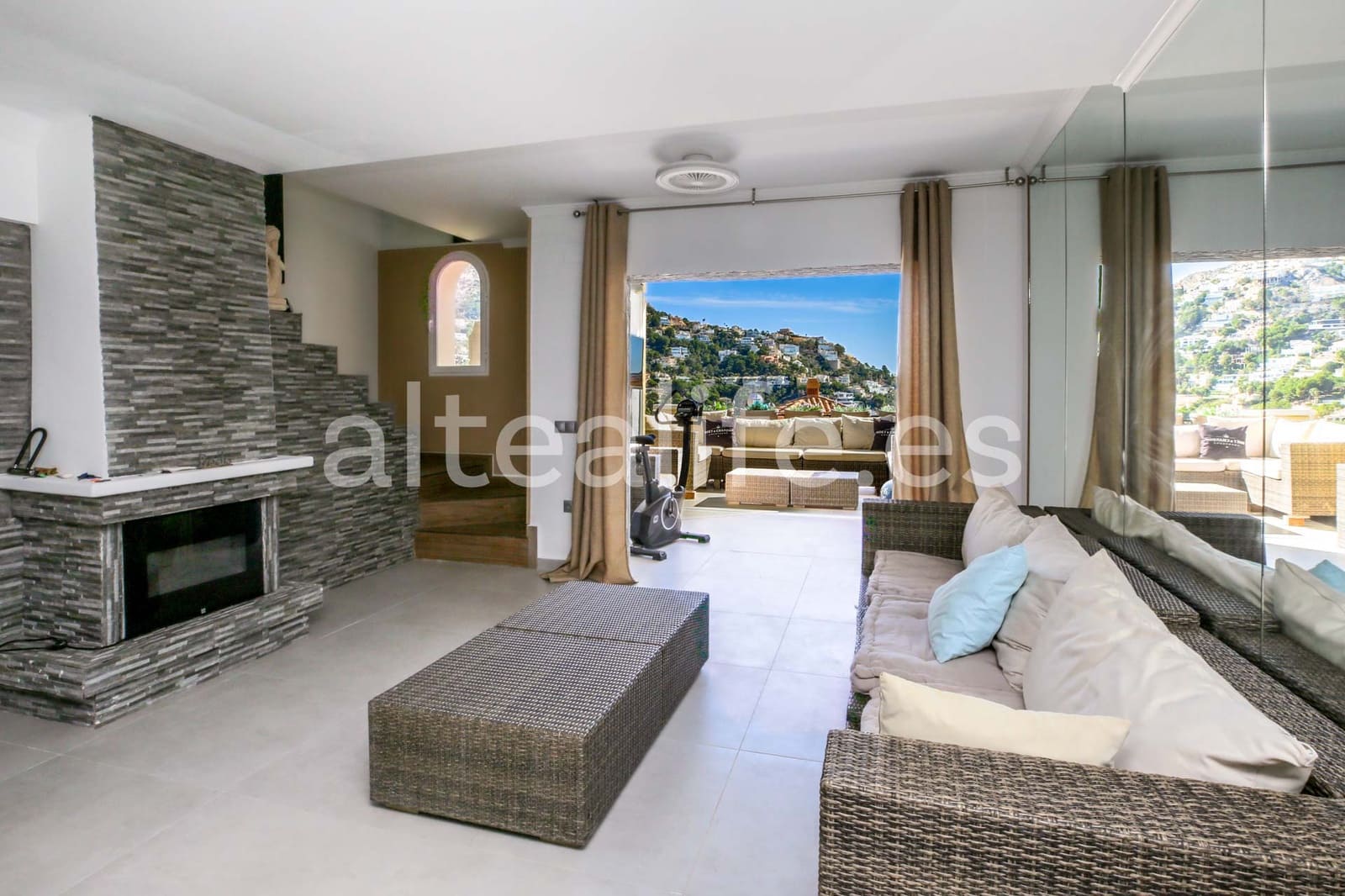 Bungalow de 3 habitaciones en Altea en venta con piscina garaje - 430.000 € (Ref: 9699321)
