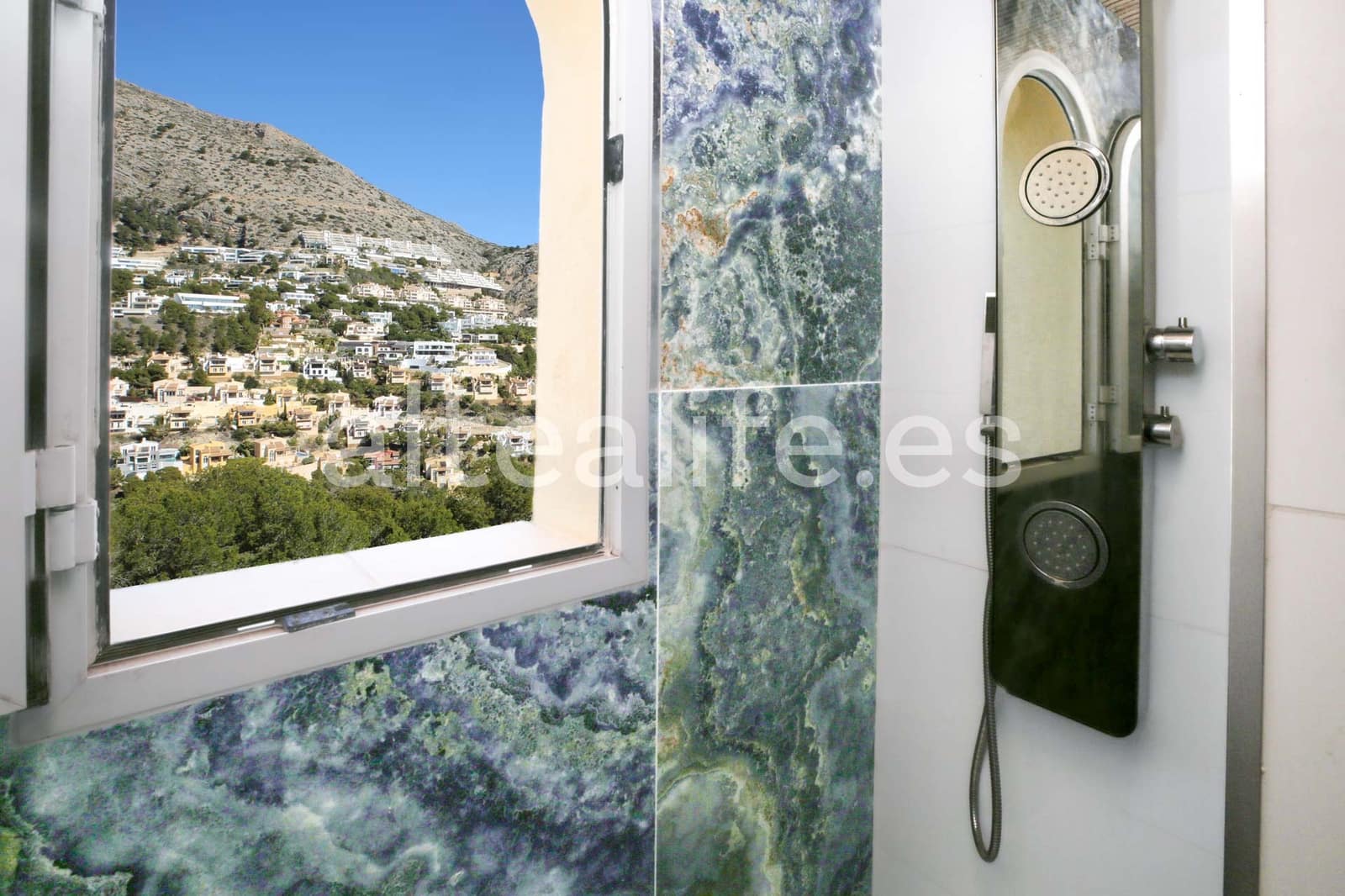 Bungalow de 3 habitaciones en Altea en venta con piscina garaje - 430.000 € (Ref: 9699321)