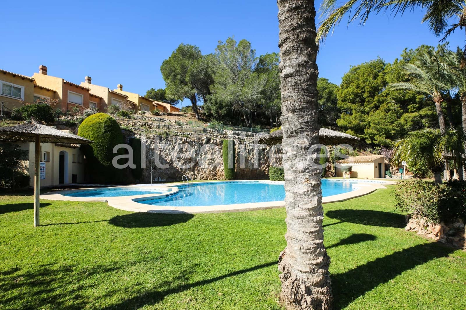 Bungalow de 3 habitaciones en Altea en venta con piscina garaje - 430.000 € (Ref: 9699321)