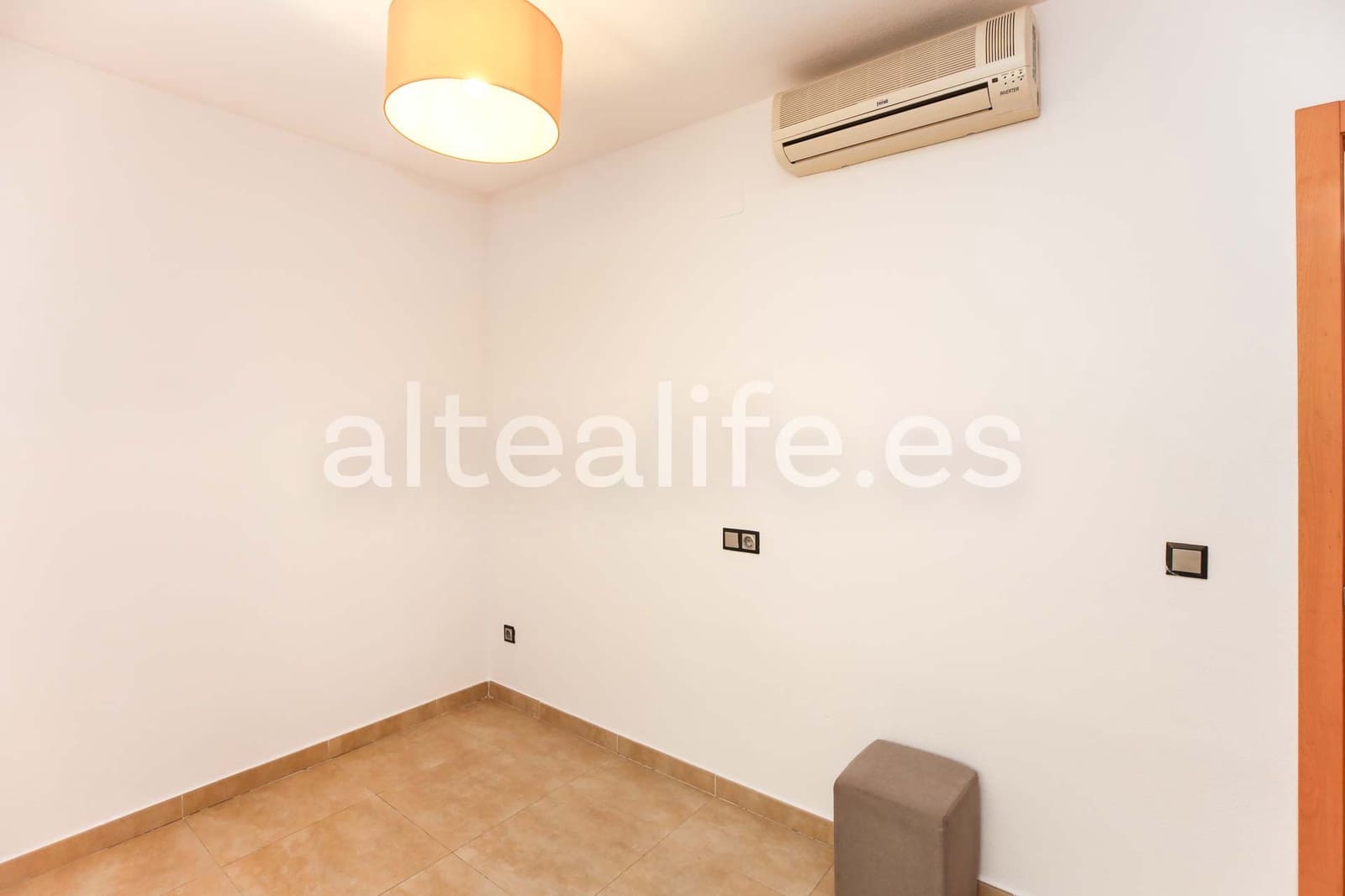 2 bedroom Apartment for rent in Alfaz del Pi / L'Alfas del Pi with pool garage - € 1,400 (Ref: 9707802)