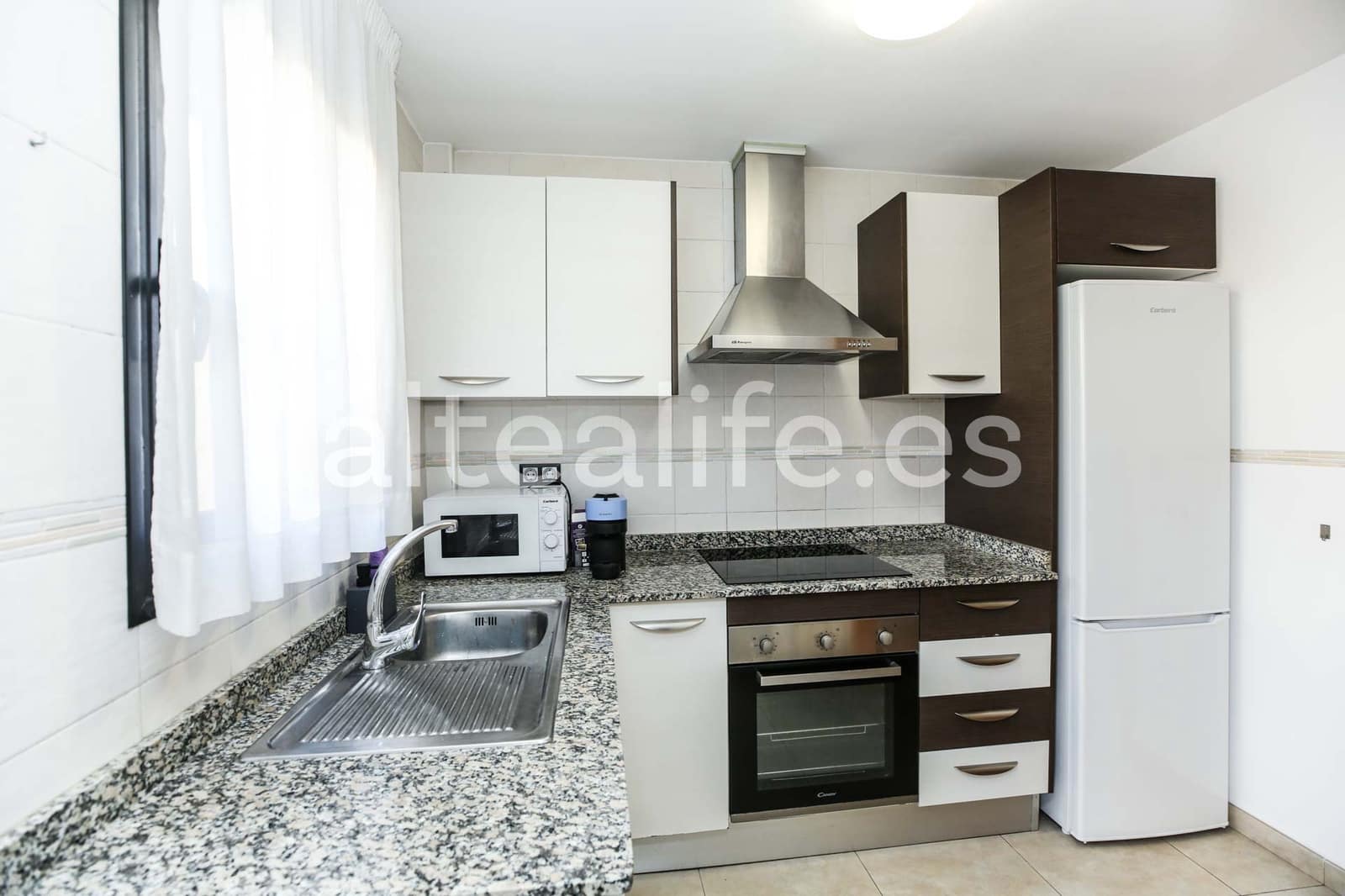 2 bedroom Apartment for rent in Alfaz del Pi / L'Alfas del Pi with pool garage - € 1,400 (Ref: 9707802)