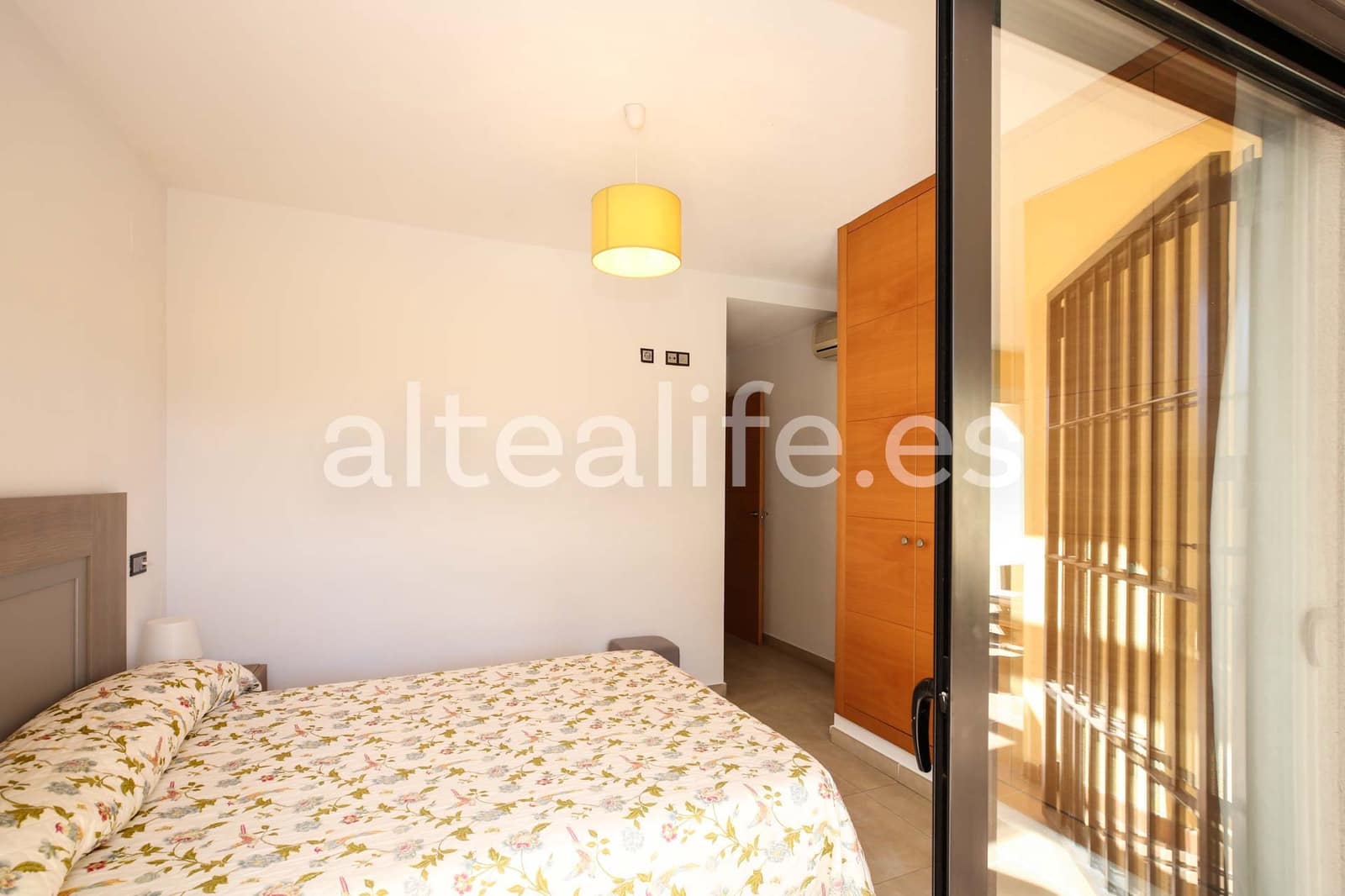 2 bedroom Apartment for rent in Alfaz del Pi / L'Alfas del Pi with pool garage - € 1,400 (Ref: 9707802)