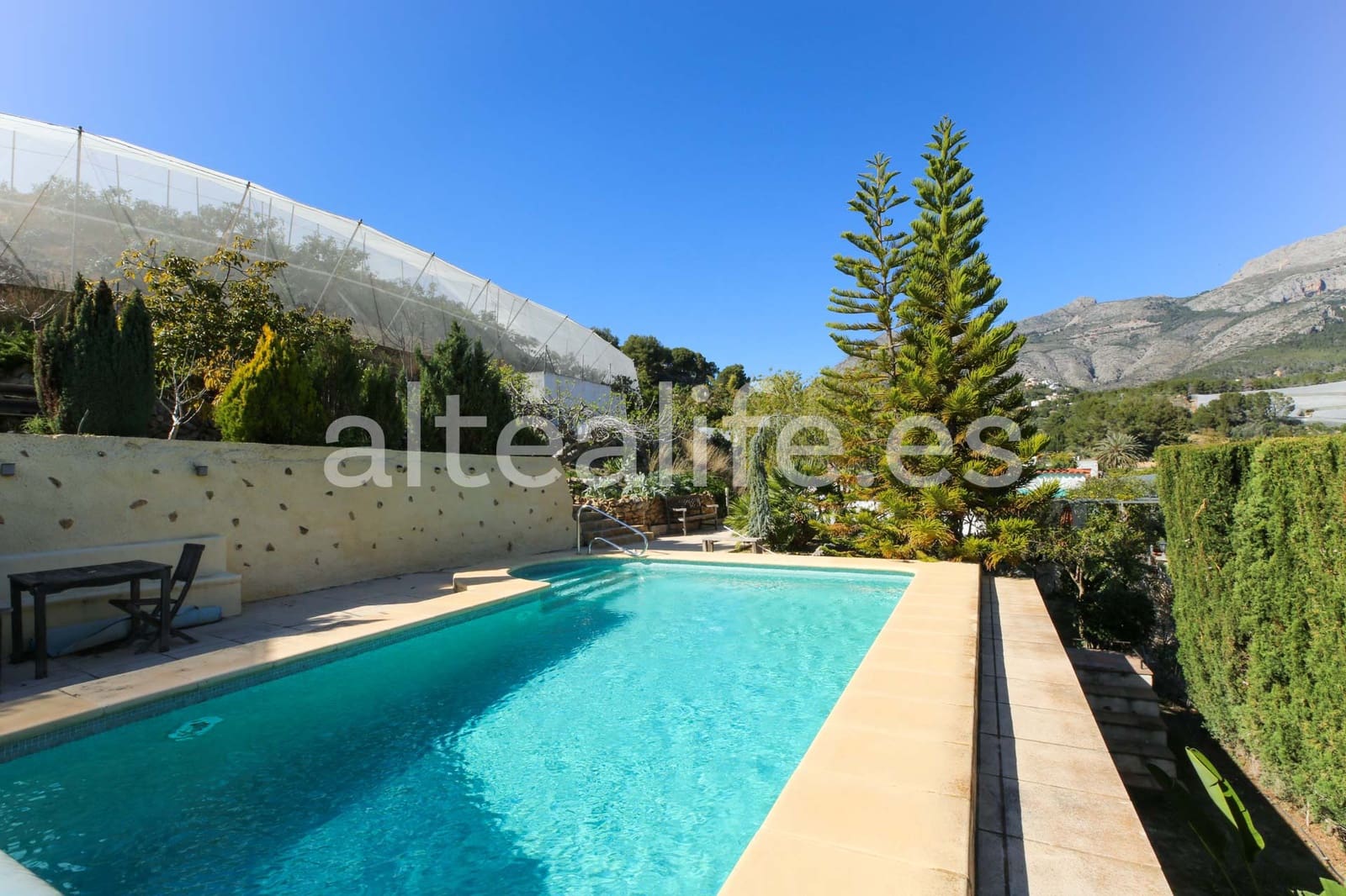 2 Zimmer Villa zu verkaufen in Altea mit Pool Garage - 375.000 € (Ref: 9730625)