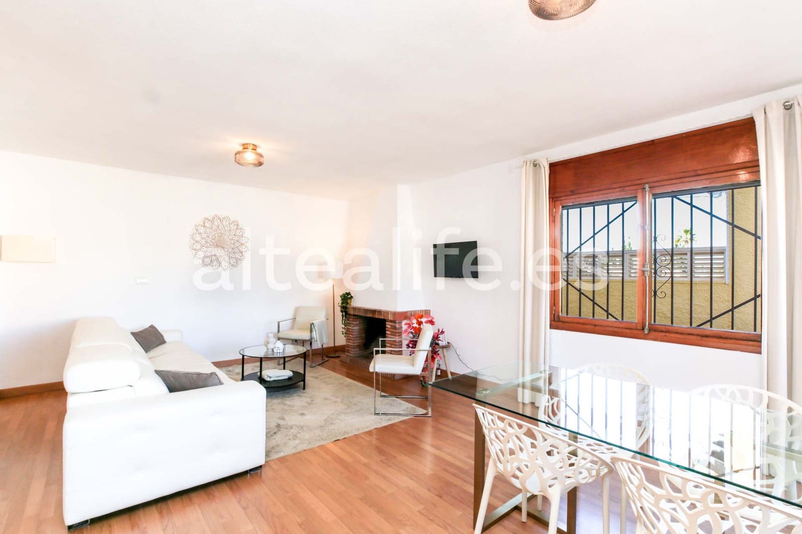 2 soveværelse Lejlighed til salg i Alfaz del Pi / L'Alfas del Pi med swimmingpool garage - € 285.000 (Ref: 9733949)