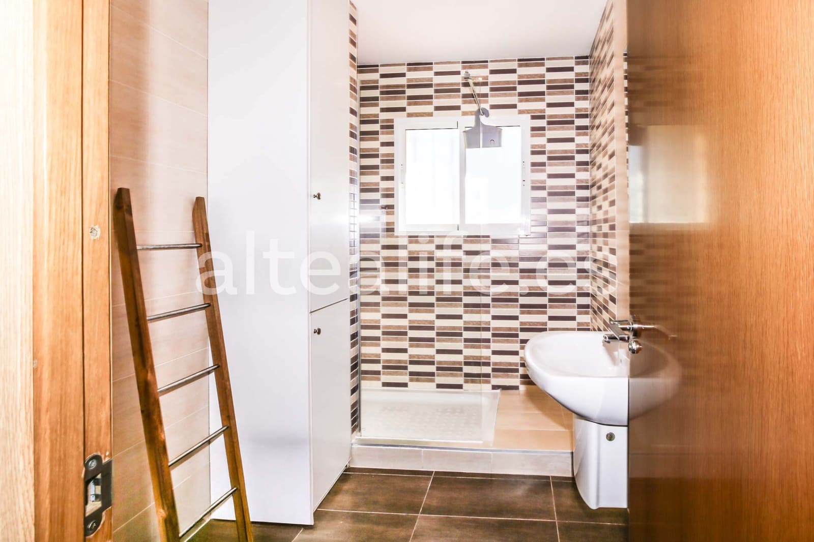 2 soveværelse Lejlighed til salg i Alfaz del Pi / L'Alfas del Pi med swimmingpool garage - € 285.000 (Ref: 9733949)