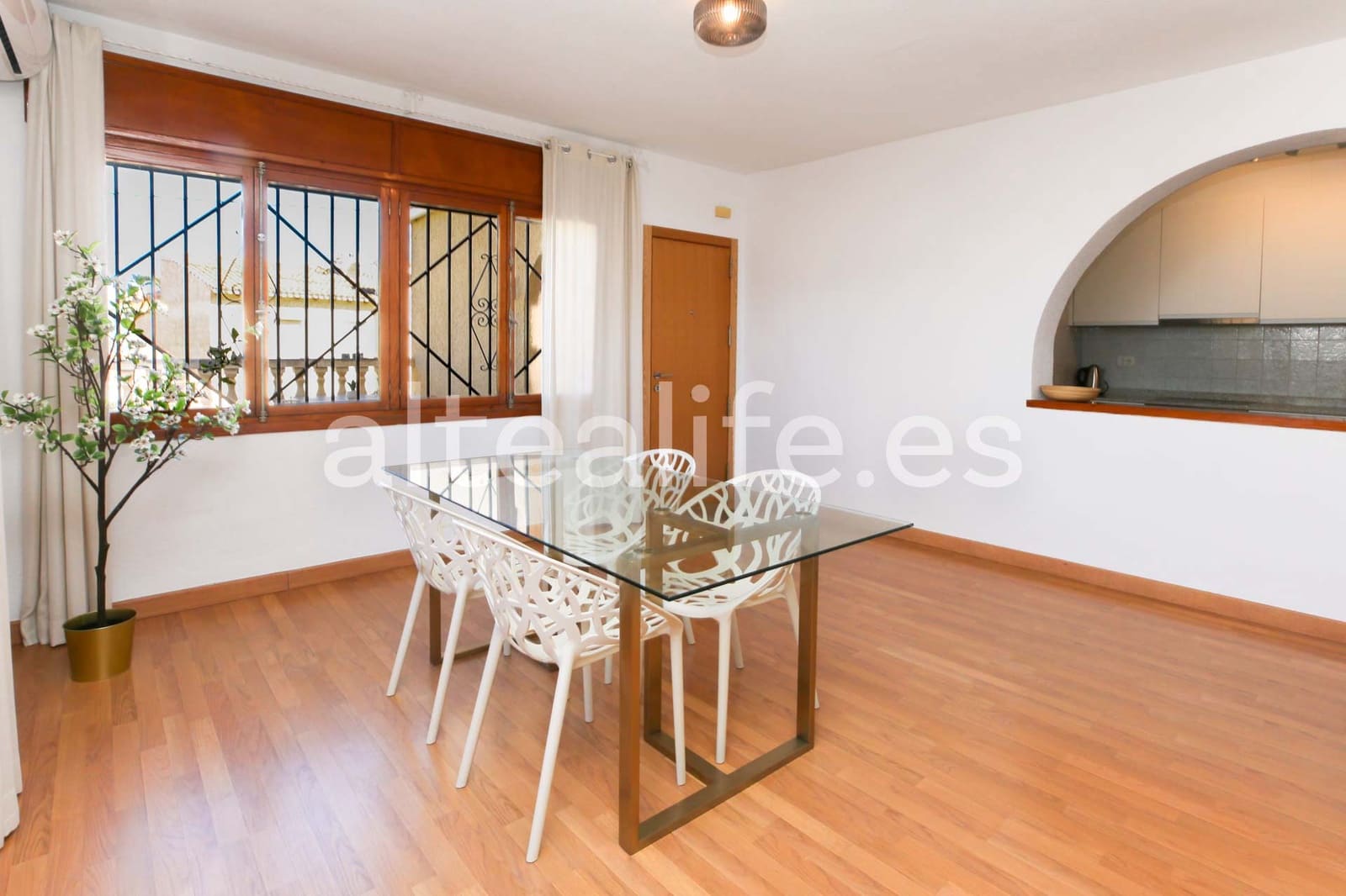 2 soveværelse Lejlighed til salg i Alfaz del Pi / L'Alfas del Pi med swimmingpool garage - € 285.000 (Ref: 9733949)