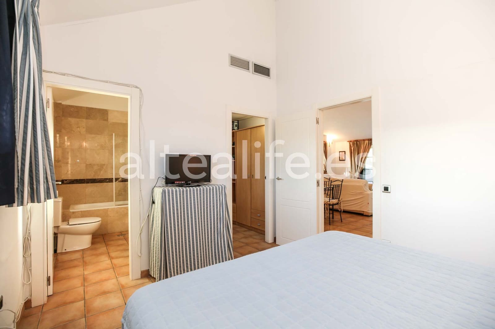 1 bedroom Apartment for rent in Altea with pool garage - € 1,150 (Ref: 9737299)