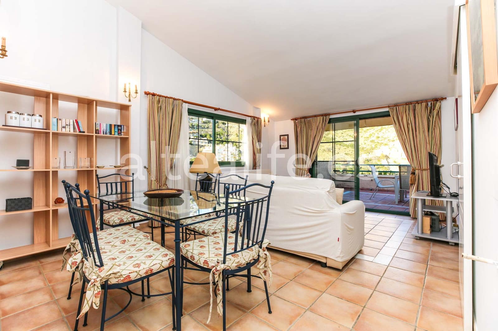 1 bedroom Apartment for rent in Altea with pool garage - € 1,150 (Ref: 9737299)