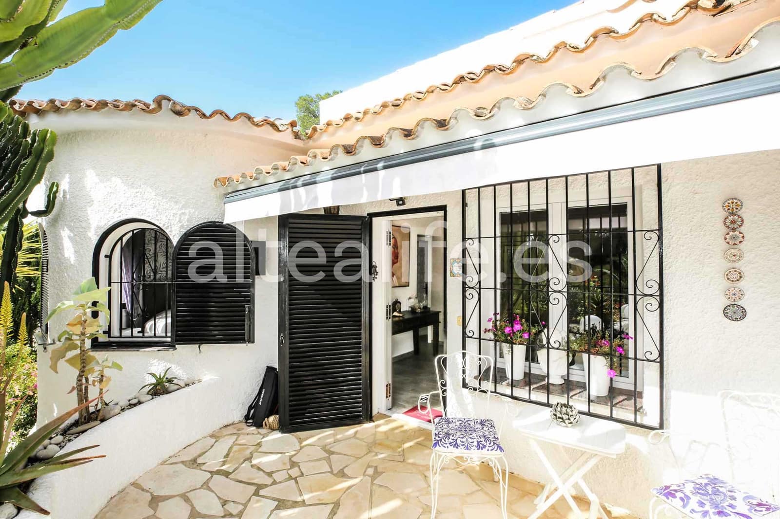 3 sypialnia Willa na sprzedaż w Altea z basenem garażem - 549 000 € (Ref: 9781994)